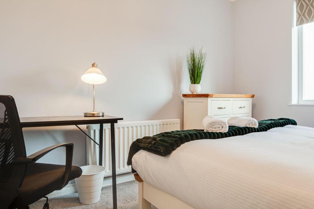 City Centre Top Floor Apartment In Belfast City Centre Bagian luar foto